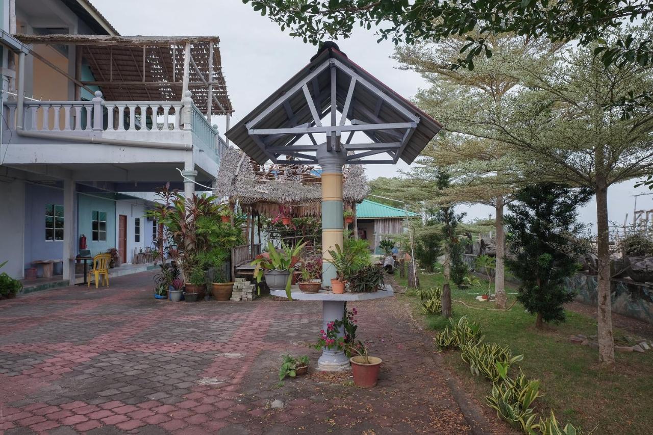 Oyo 90015 Indah Chalet كوالا رومبين المظهر الخارجي الصورة
