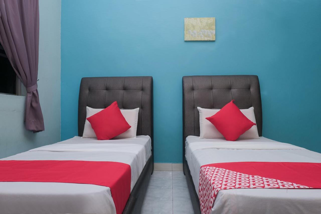 Oyo 90015 Indah Chalet كوالا رومبين المظهر الخارجي الصورة